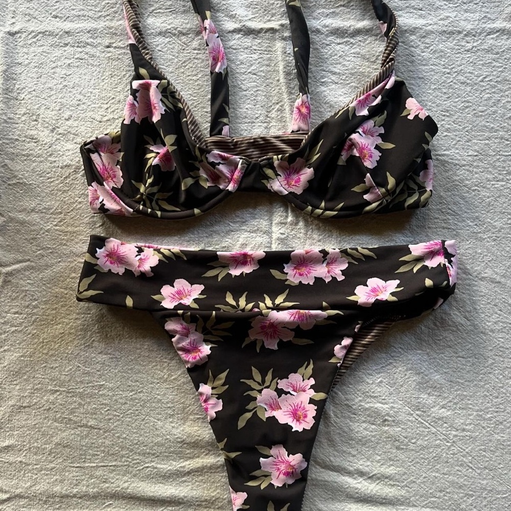 ACACIA SWIM BNWOT